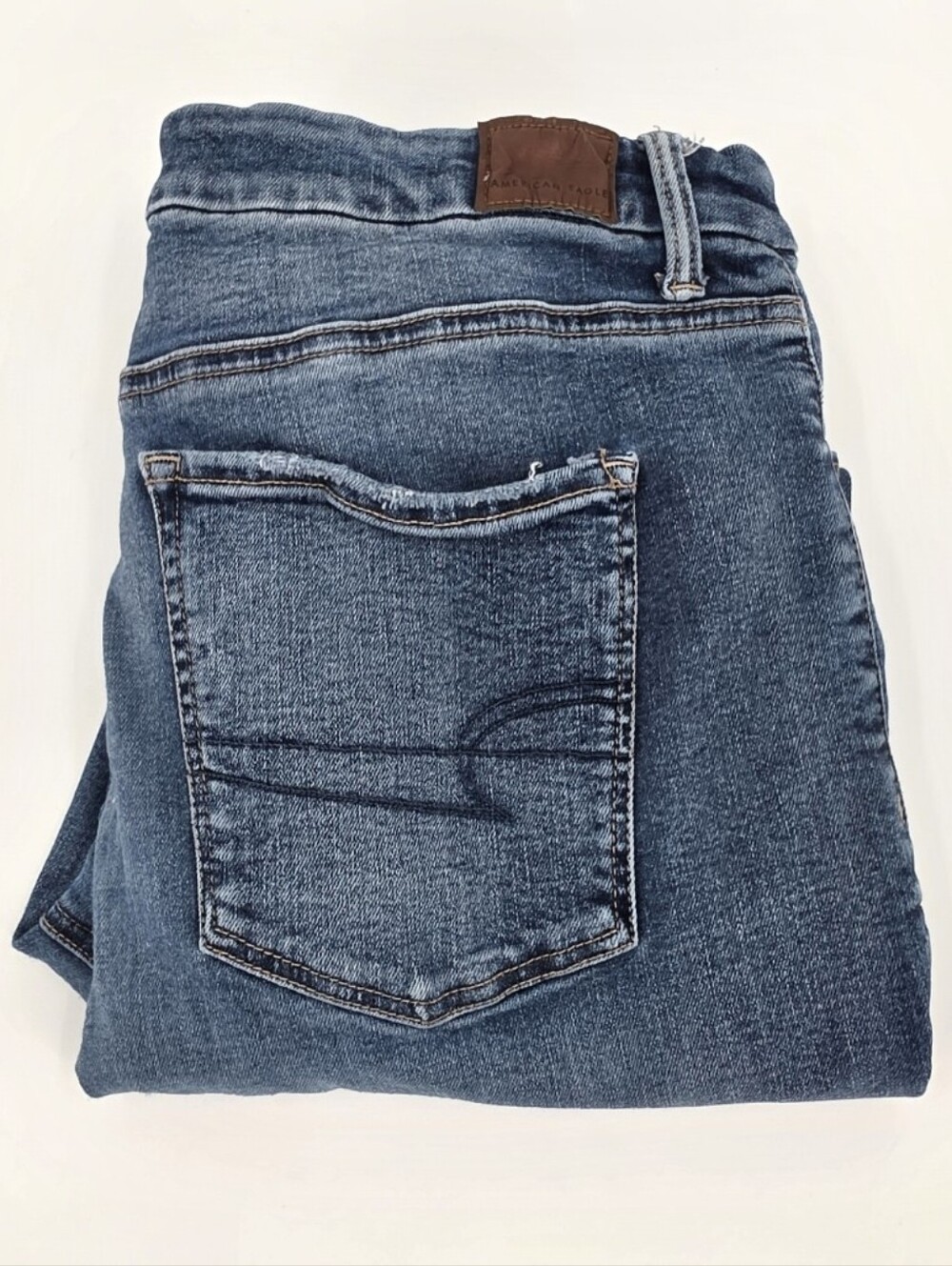 American Eagle The Luxe Jean Super Hi Rise Jegging Jean 18 Medium Wash Denim